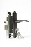 Замок Zenit (Зенит) врезной цилиндровый с защёлкой в комплекте с ручкой ЗВ4-3.07 (серебро), 4 кл.